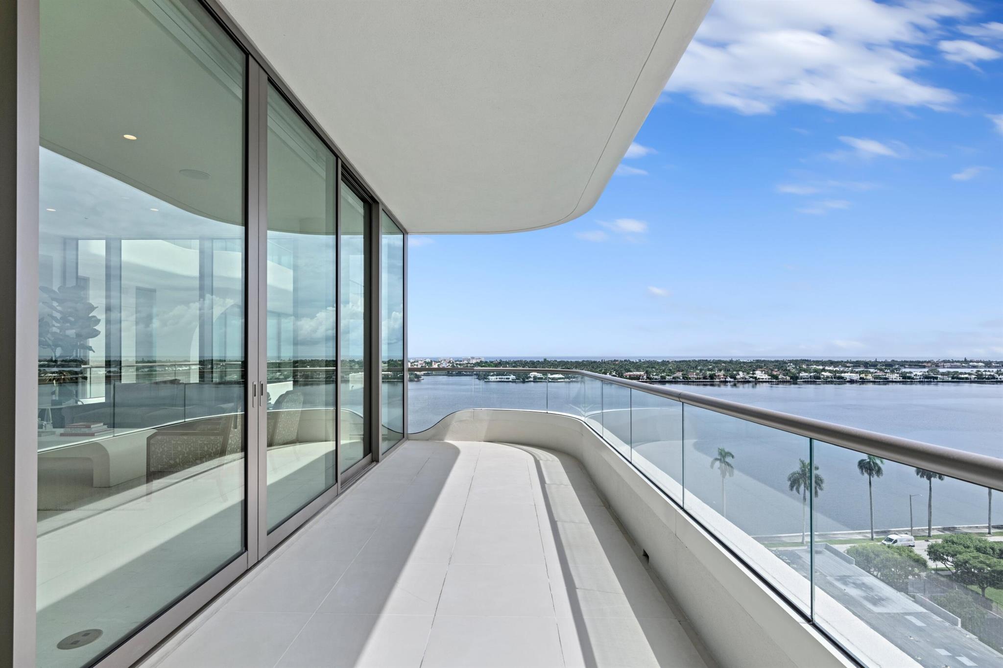 La Clara - Residential