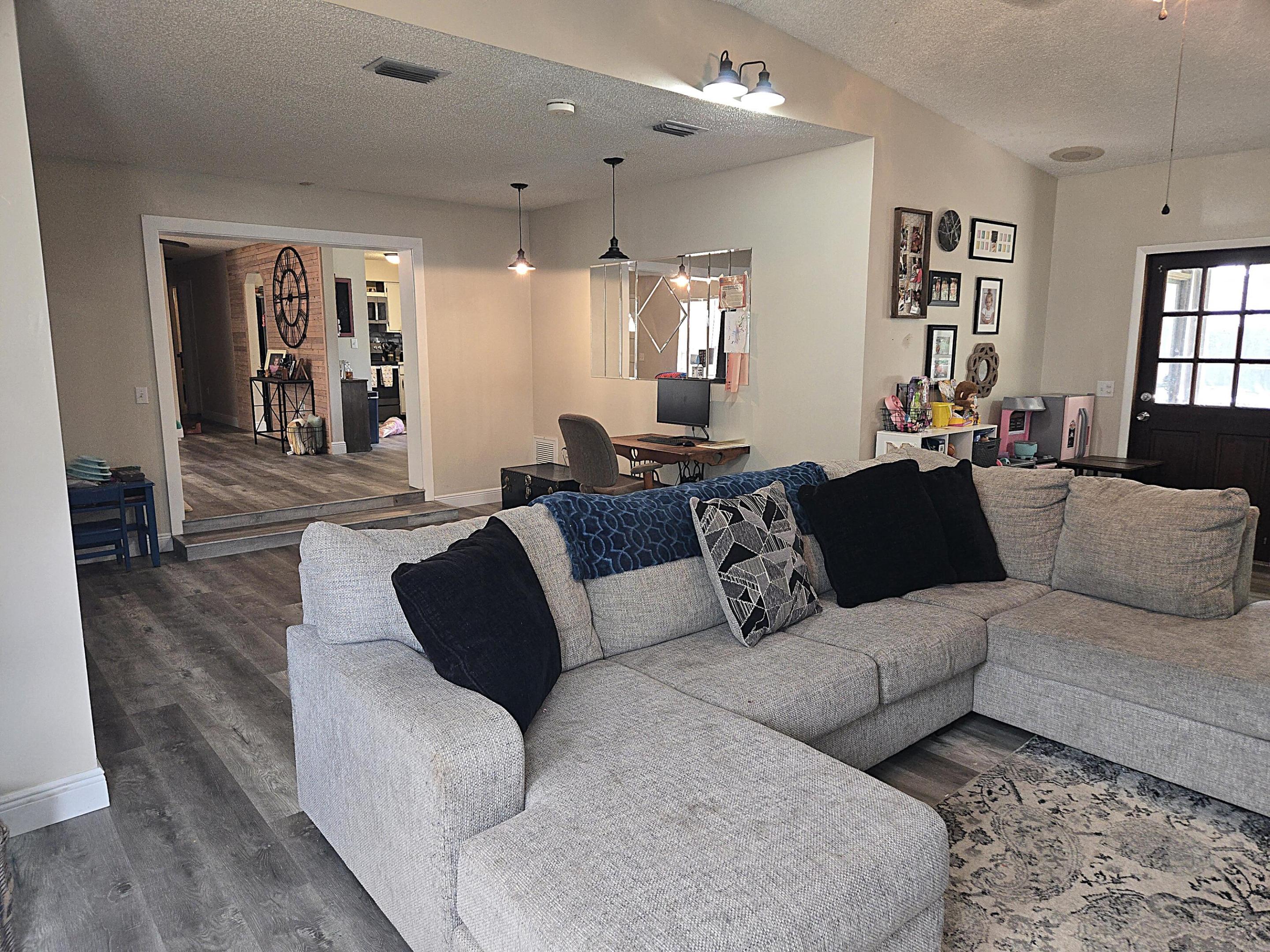 EPPERSON HEIGHTS - Residential