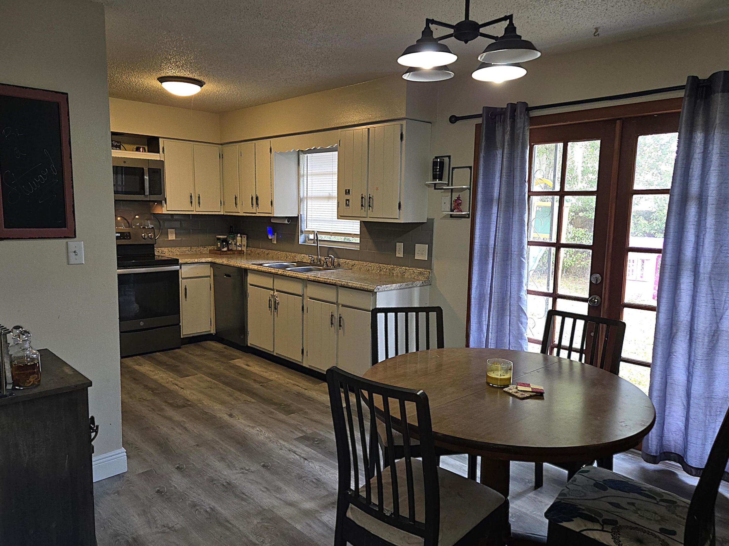 EPPERSON HEIGHTS - Residential