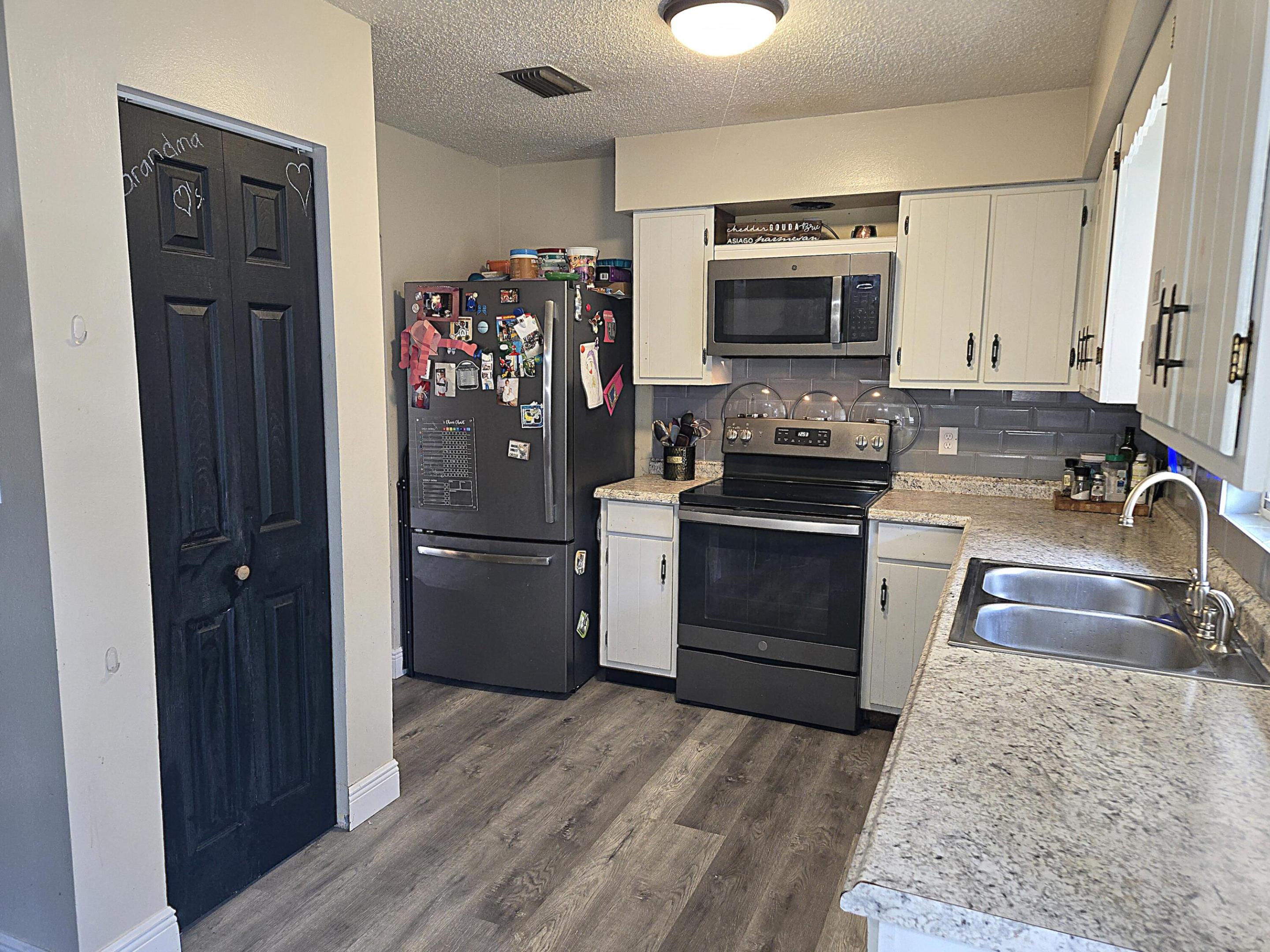 EPPERSON HEIGHTS - Residential