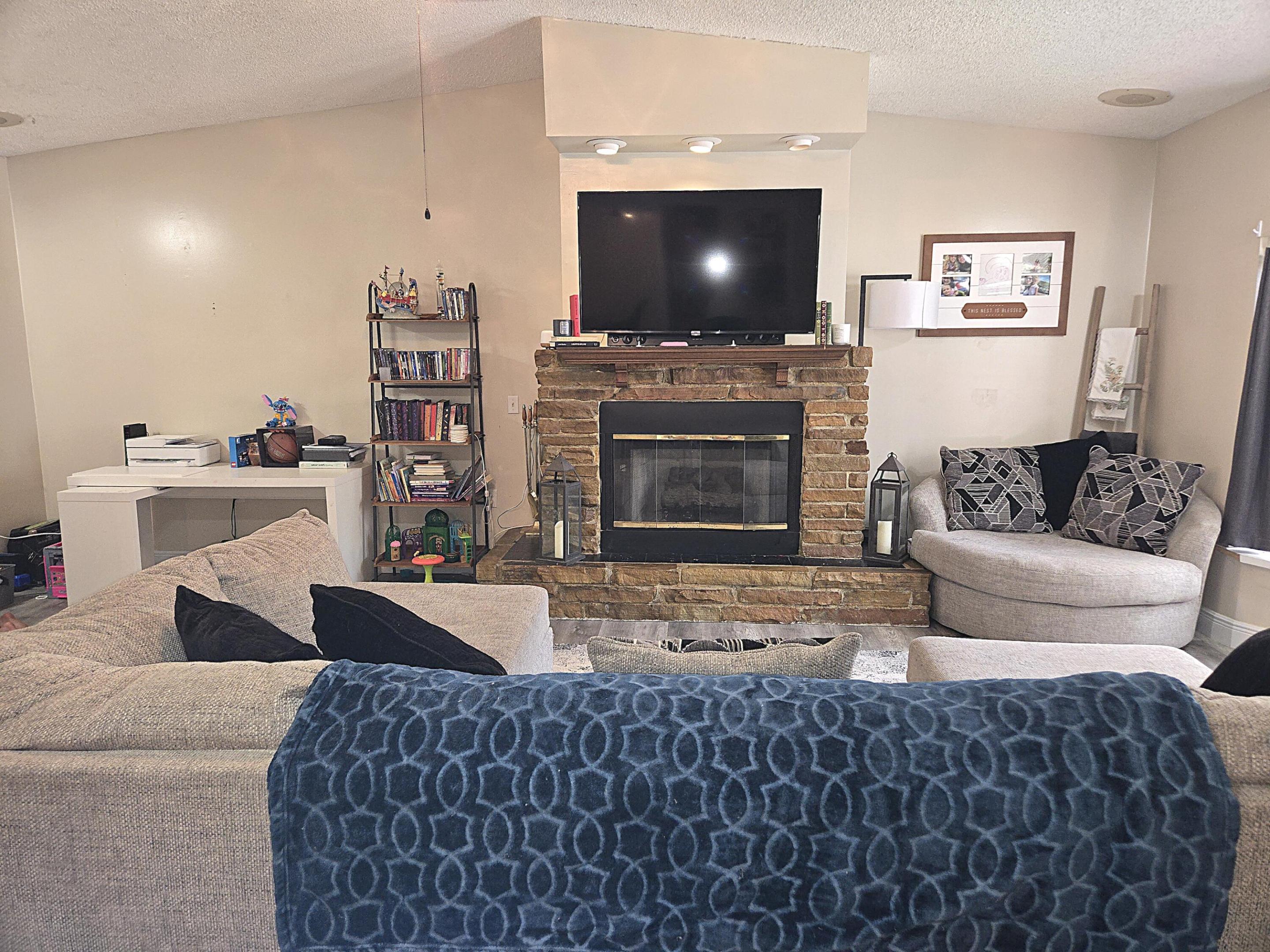 EPPERSON HEIGHTS - Residential