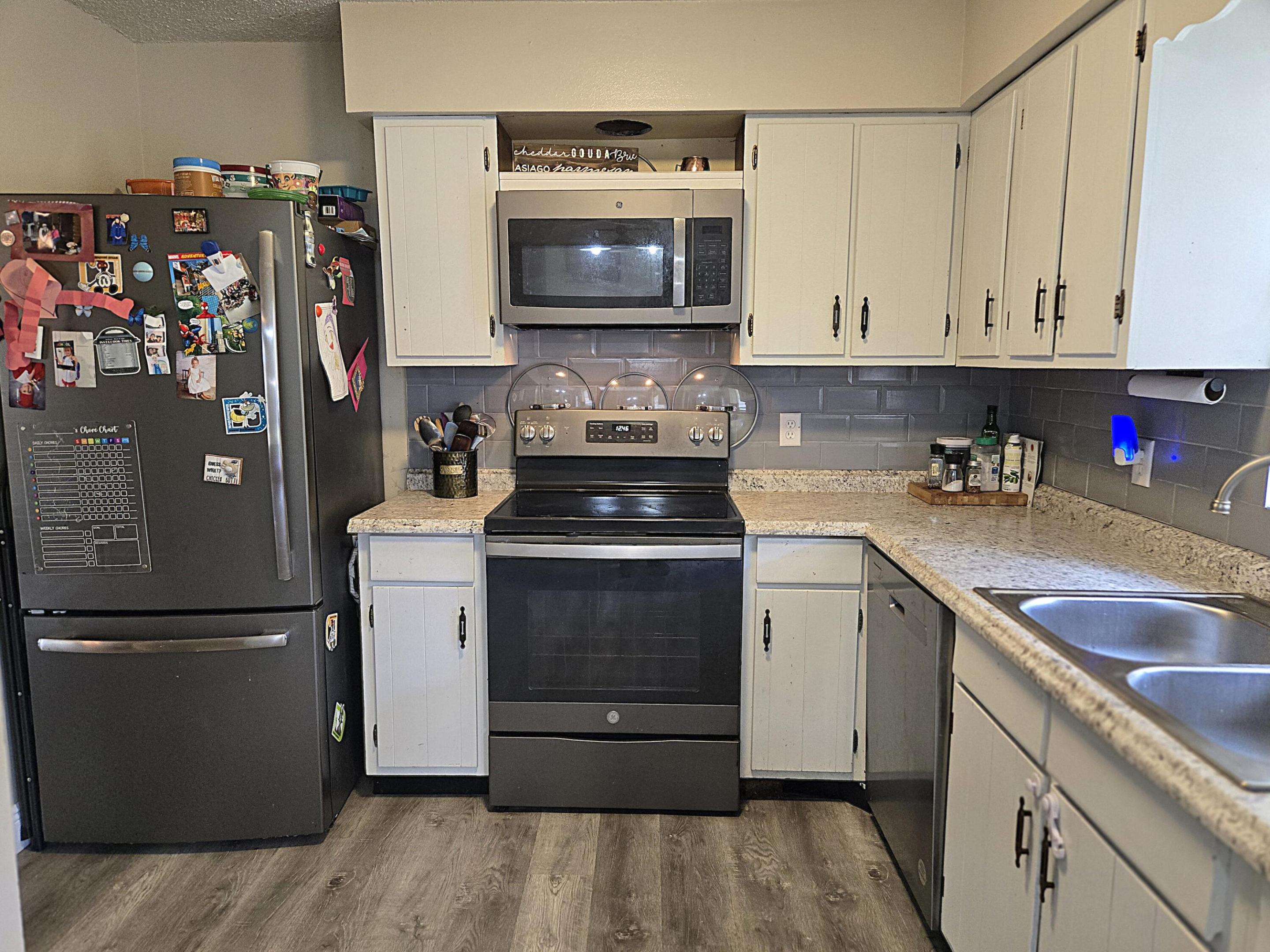 EPPERSON HEIGHTS - Residential