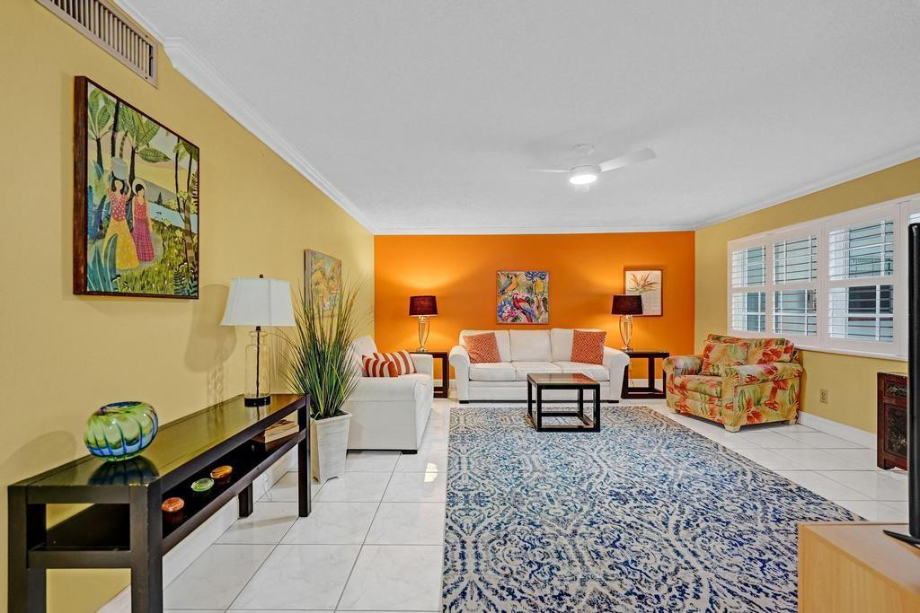 2500 NE 9th Street 110