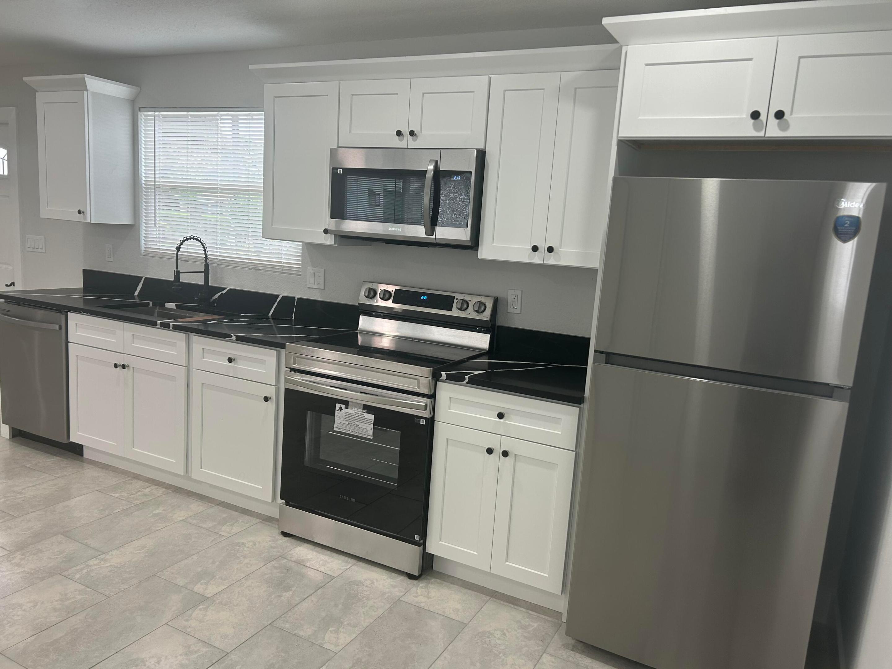 PARK MANOR 1 - Residential