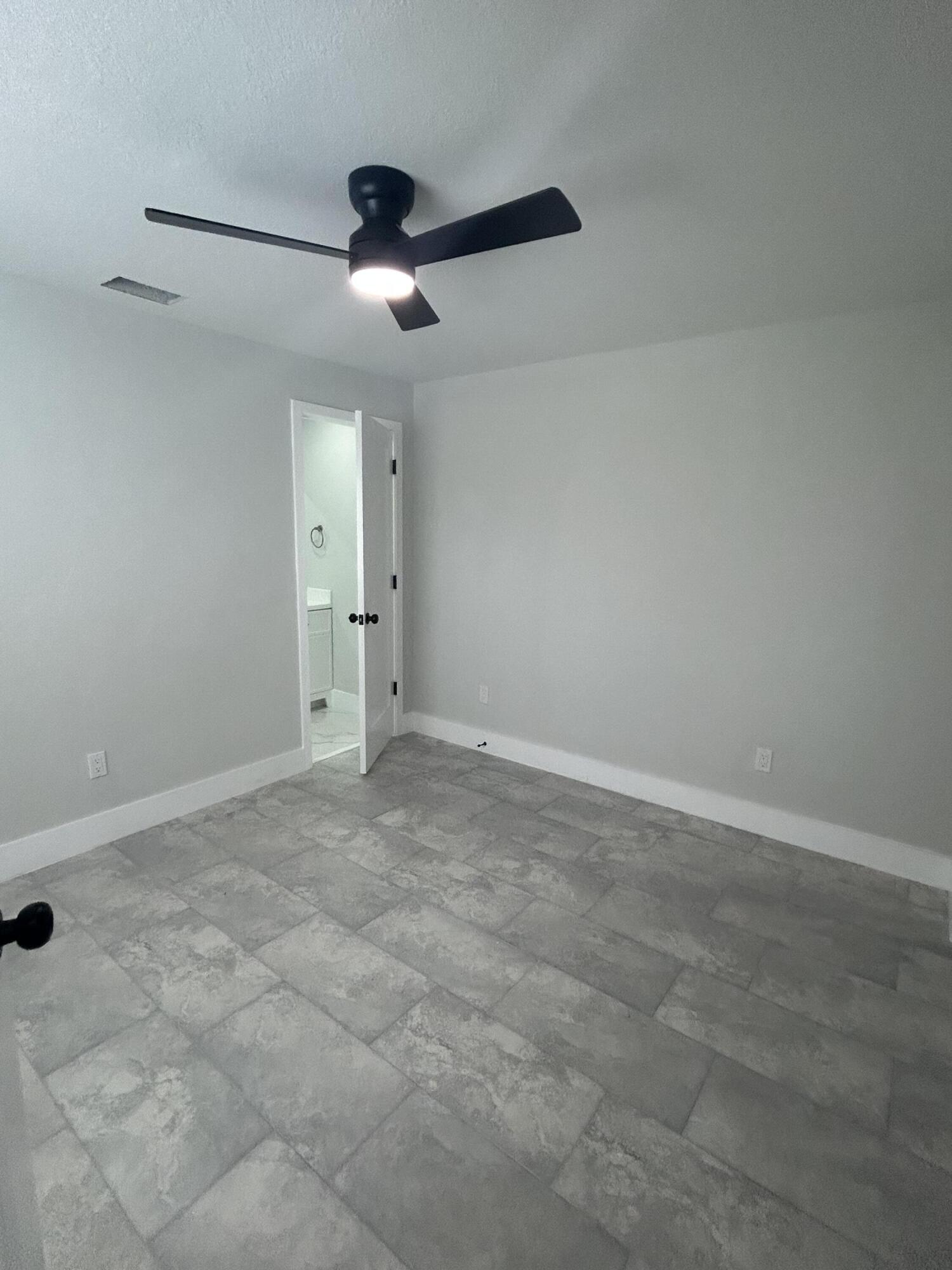 PARK MANOR 1 - Residential