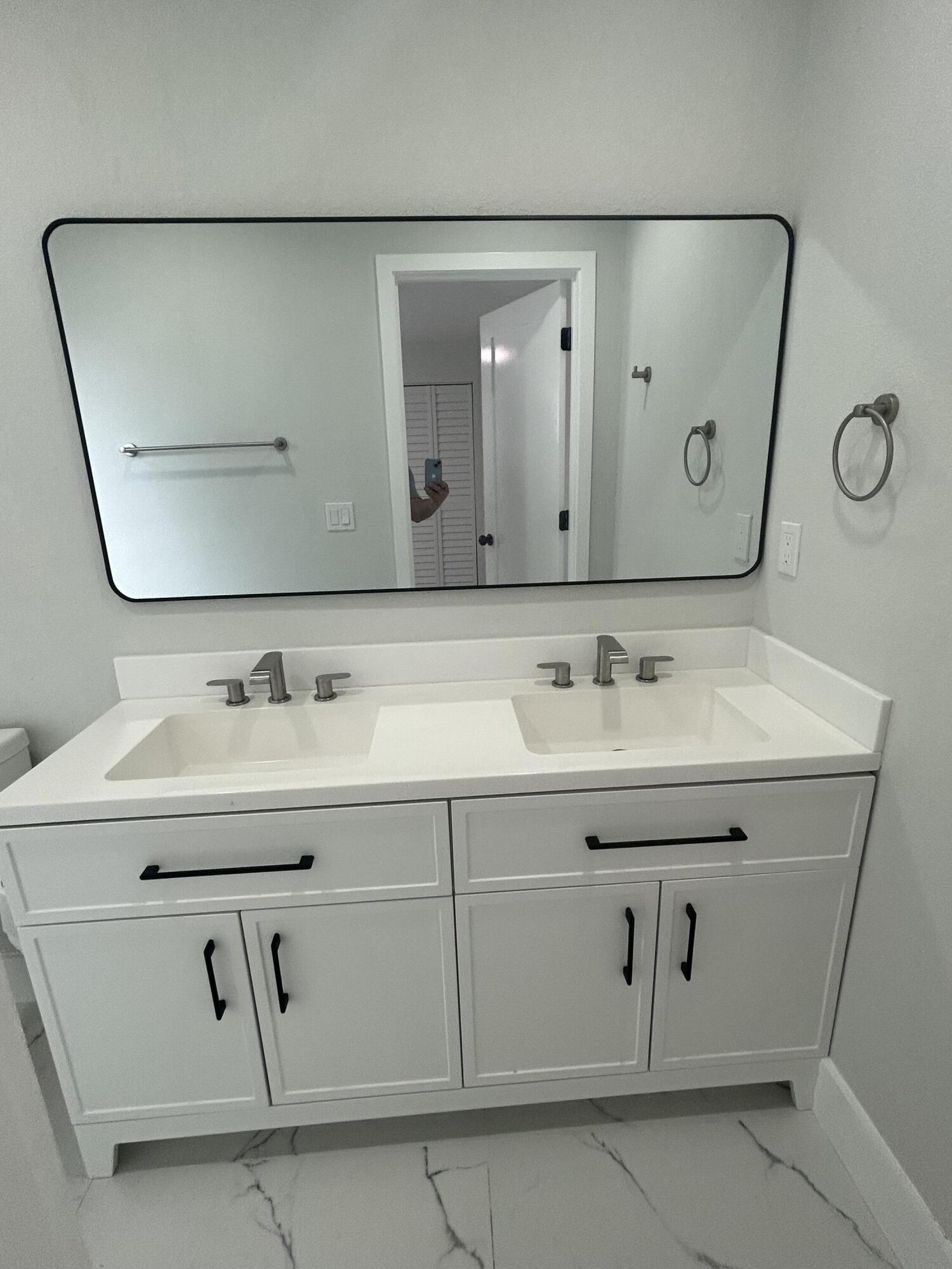 PARK MANOR 1 - Residential