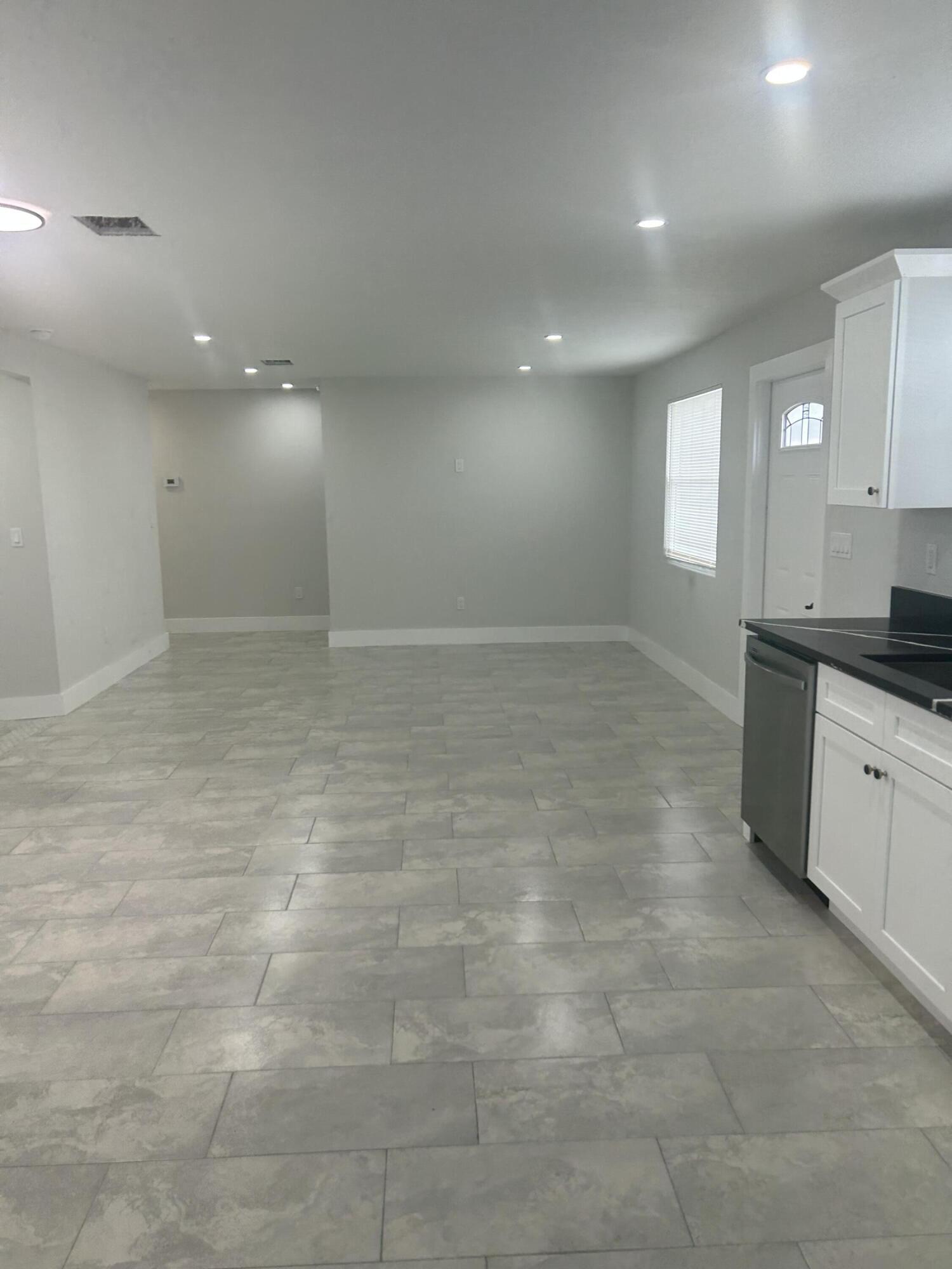 PARK MANOR 1 - Residential