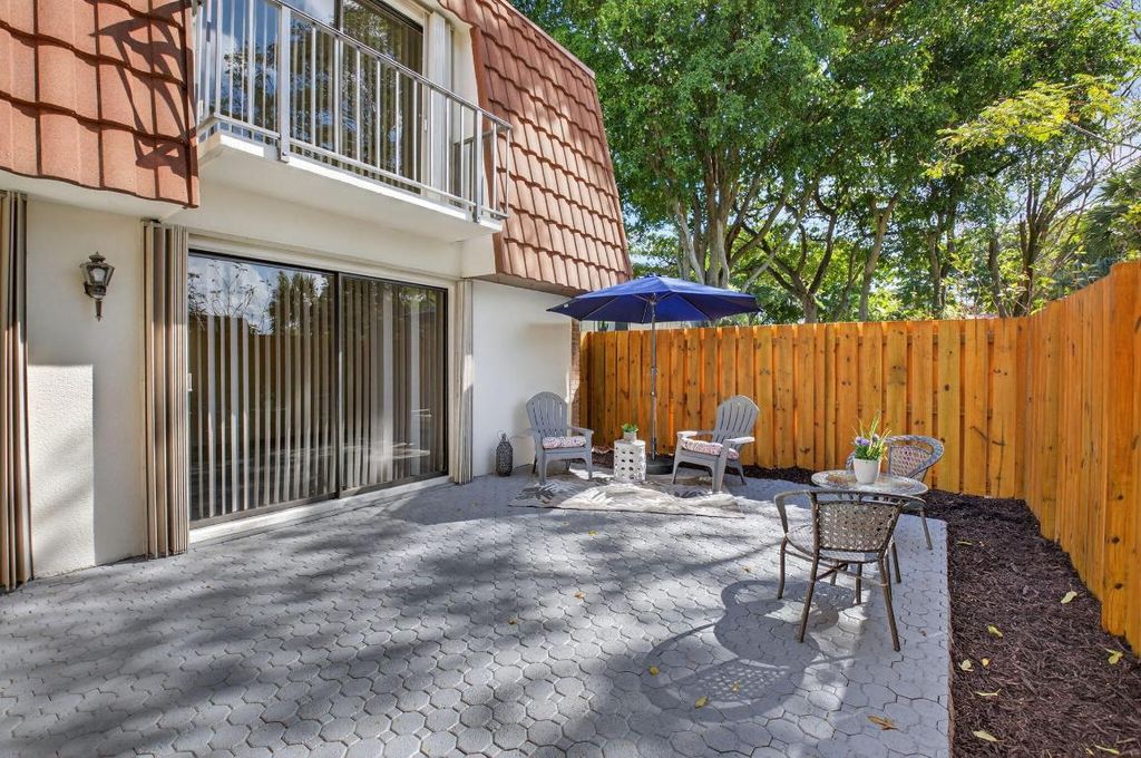 Photo of 3002 San Clara Drive #6-B, Delray Beach, FL 33445 (MLS # R11143641)