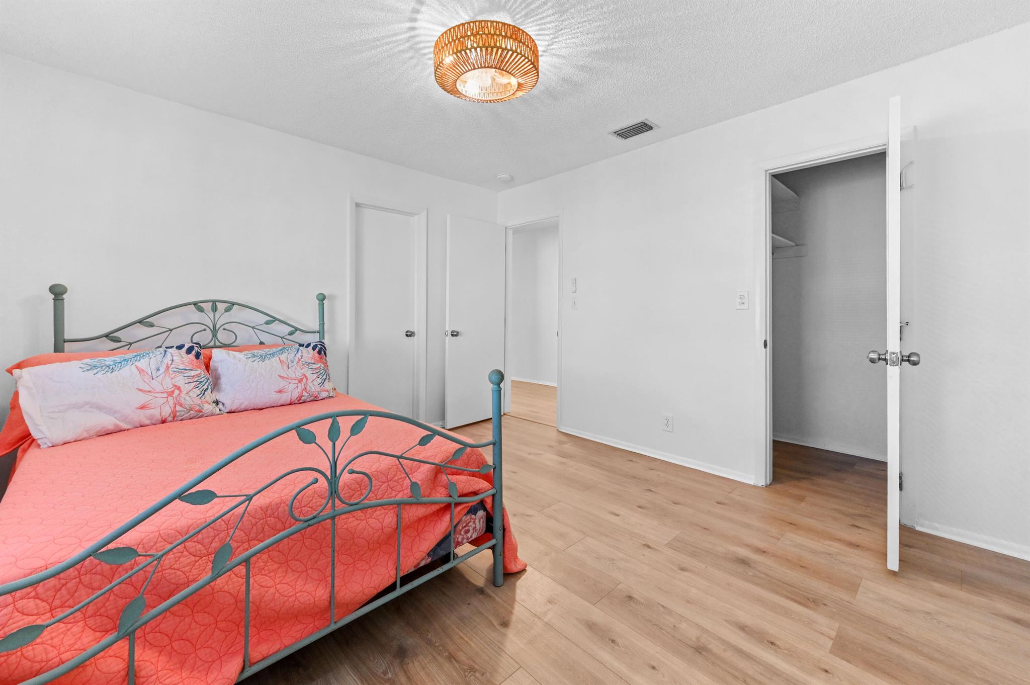 Leisureville - Residential