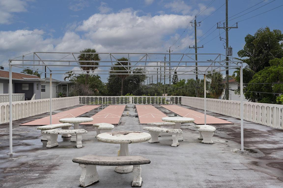 GOLD COAST TOWERS CONDO - Residential