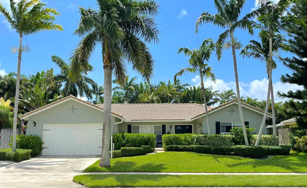 Photo of 1550 SW 8th Street, Boca Raton, FL 33486 (MLS # R11065239)