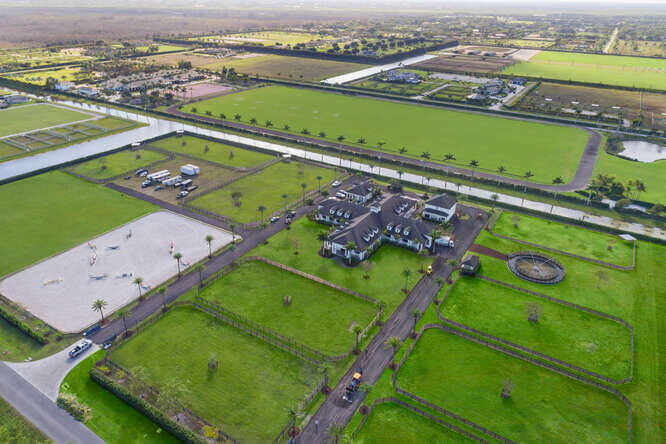 WELLINGTON PRESERVE - Residential