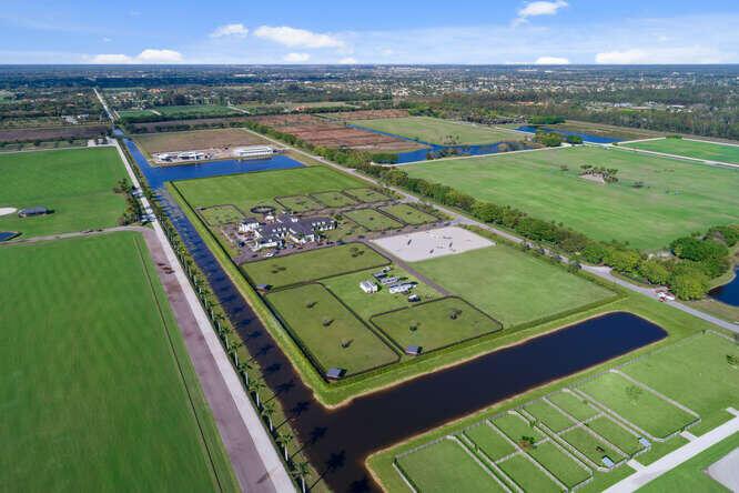 WELLINGTON PRESERVE - Residential