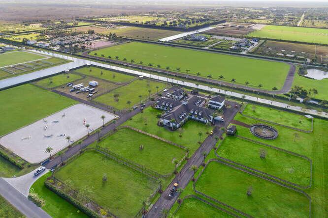 WELLINGTON PRESERVE - Residential