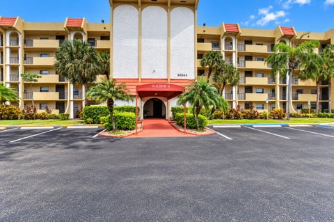 Tiny photo for 23344 CAROLWOOD Lane #6505, Boca Raton, FL 33428 (MLS # B26085381)