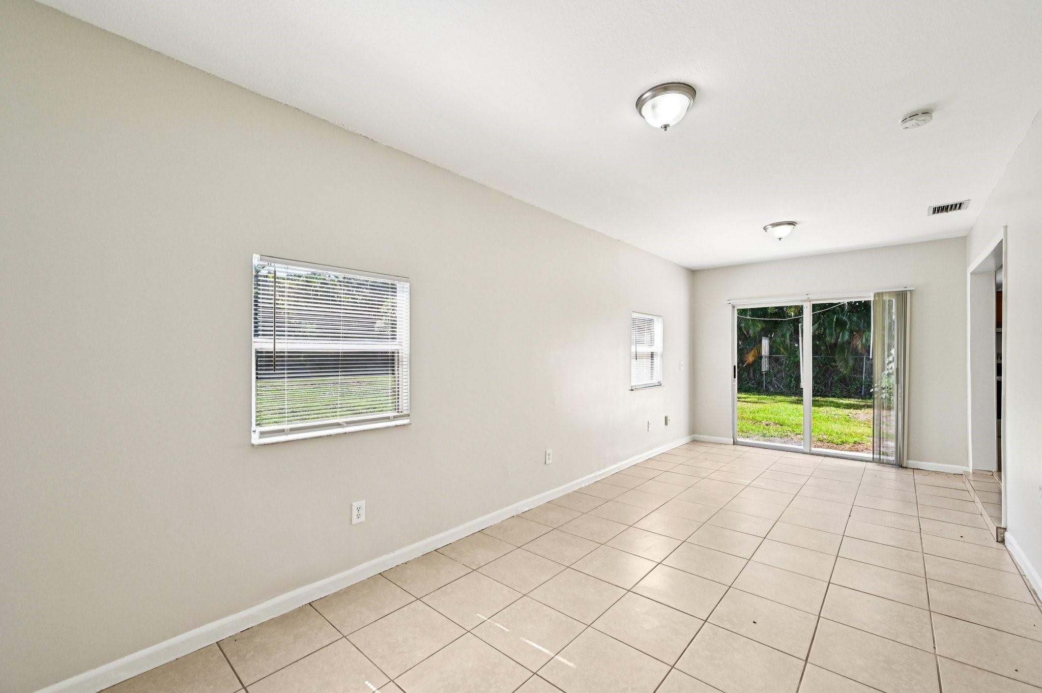 5031 Royal Palm Beach Blvd, West Palm Beach, FL, 33411/$529,900 2 5031 Royal Palm Beach Blvd