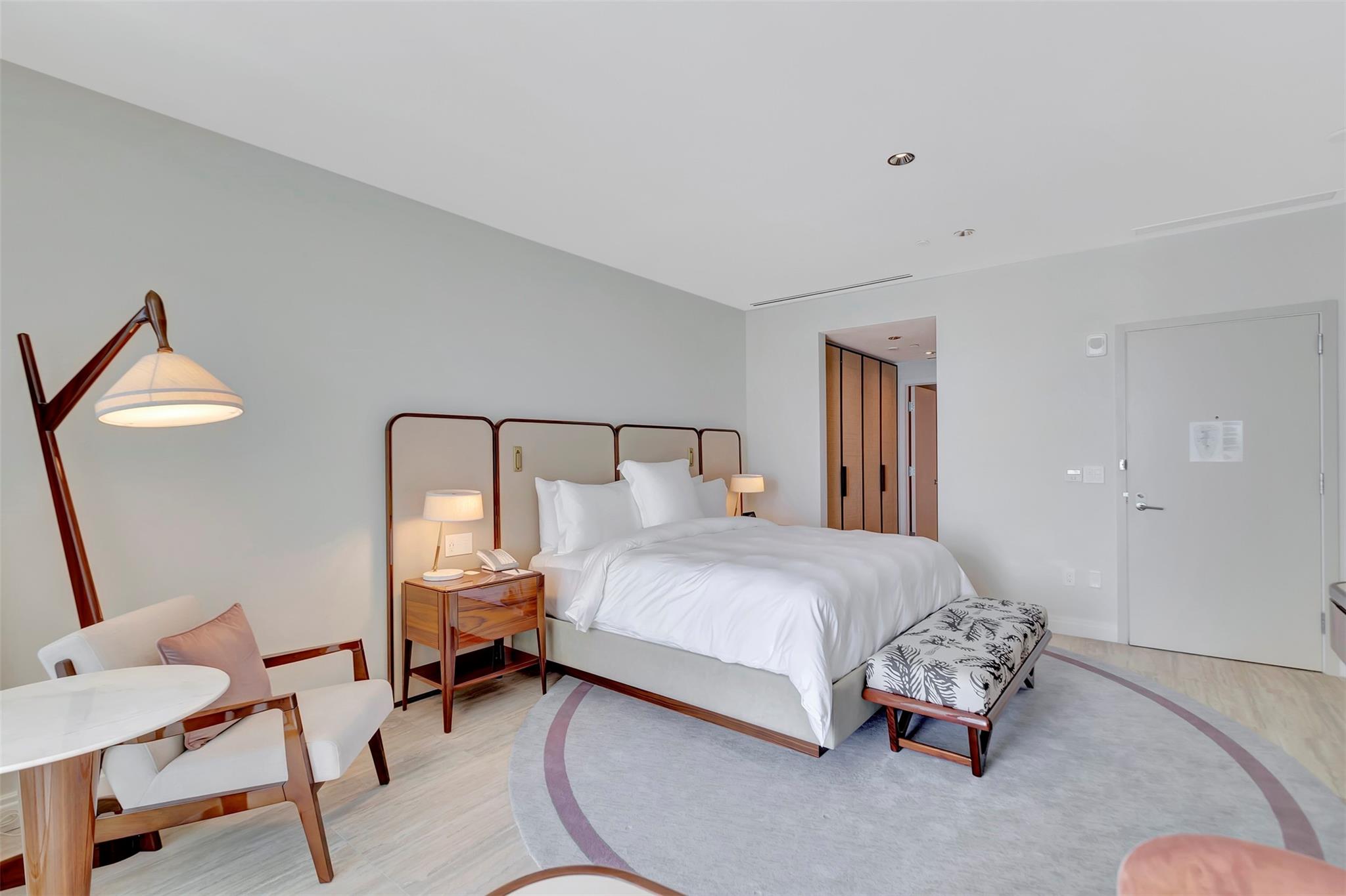 Four Seasons - Residential