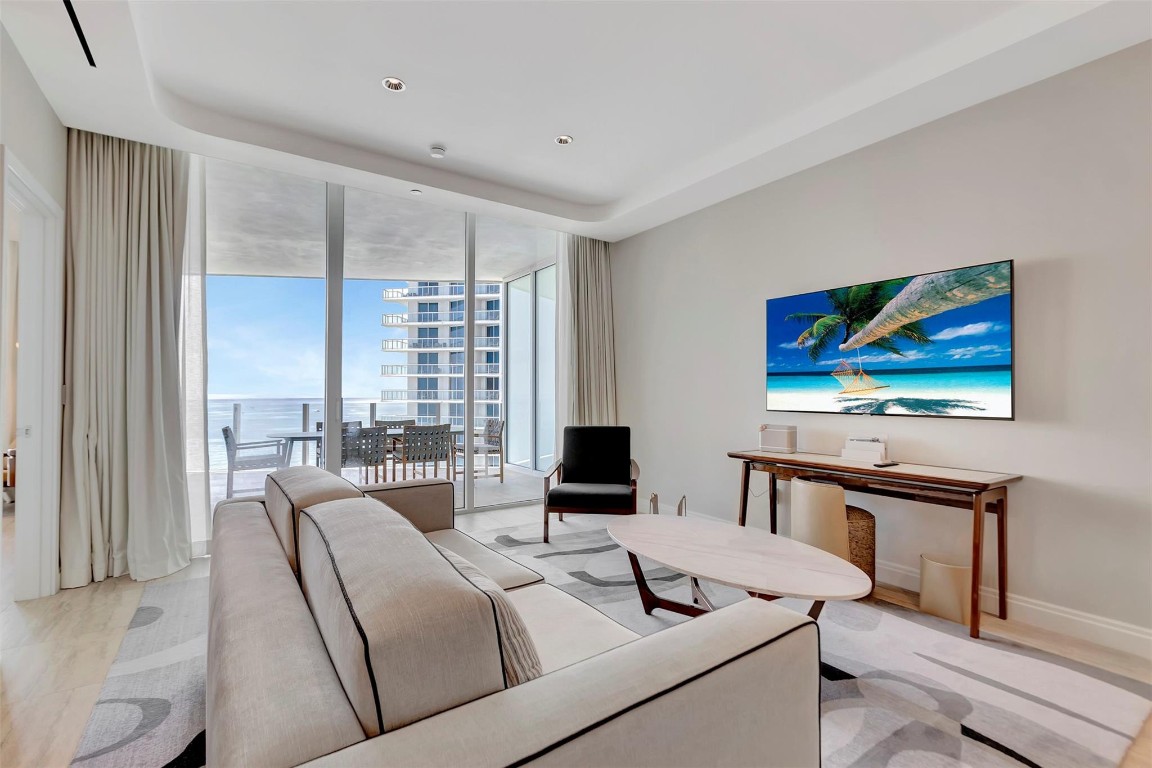 Four Seasons - Residential