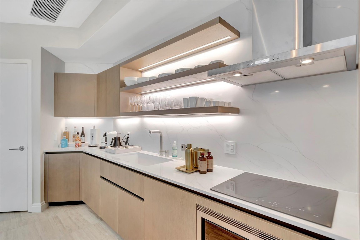 Four Seasons - Residential