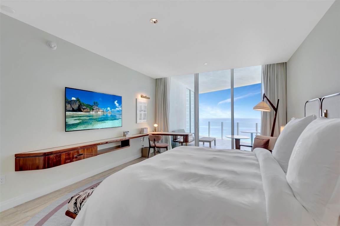 Four Seasons - Residential