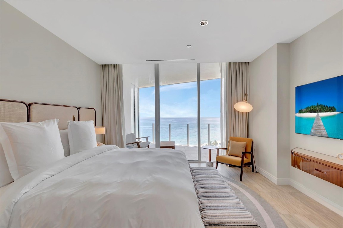 Four Seasons - Residential