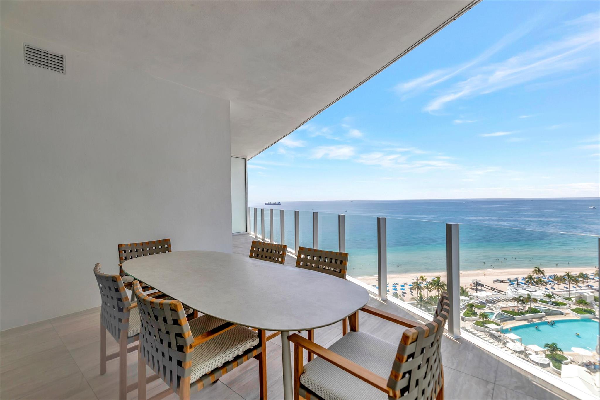 Four Seasons - Residential