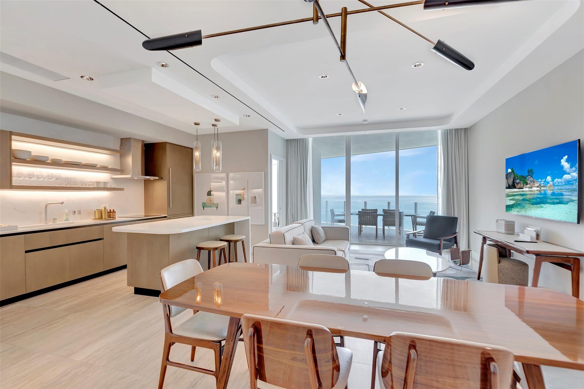 Four Seasons - Residential