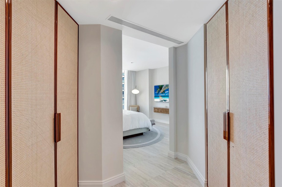 Four Seasons - Residential