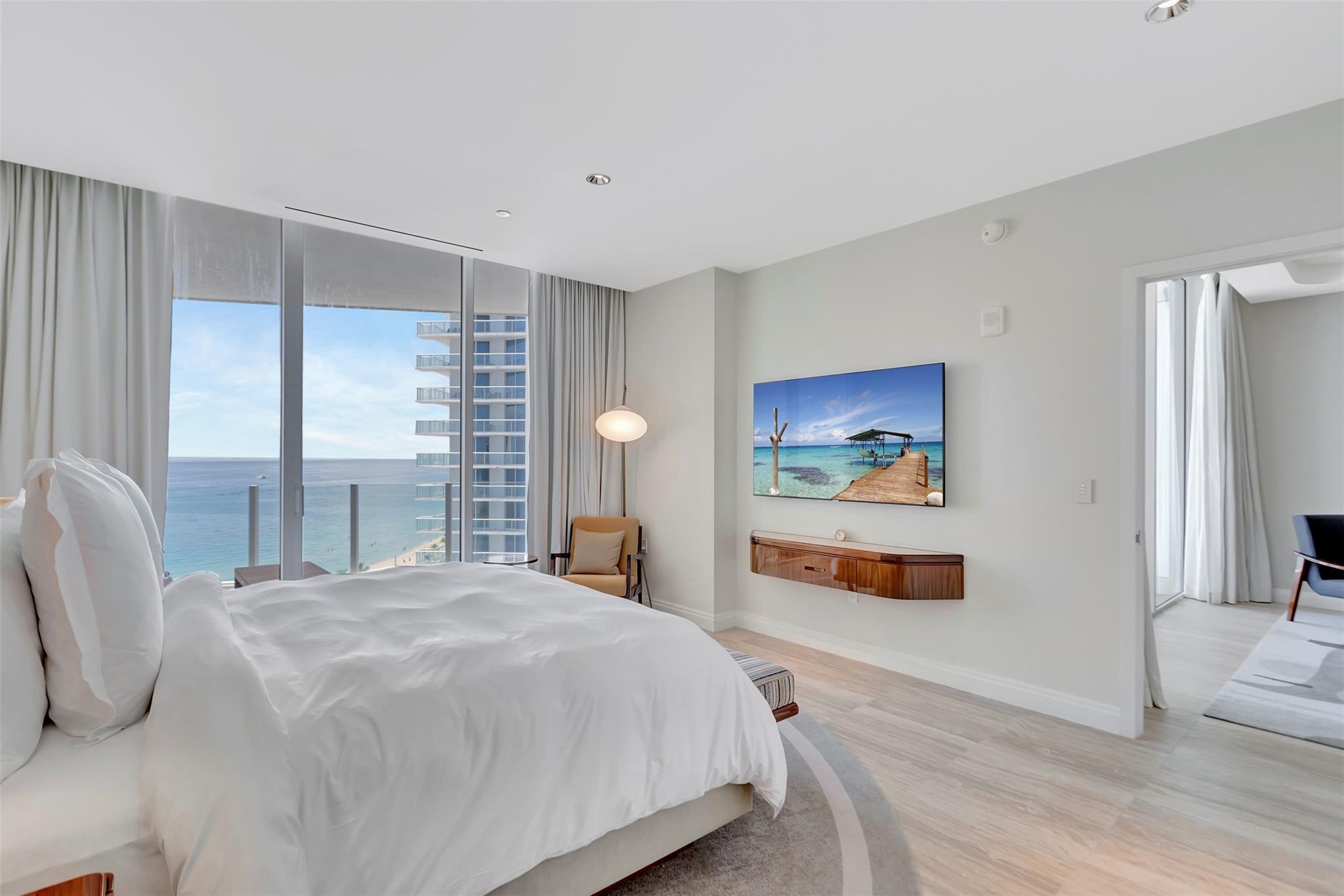 Four Seasons - Residential