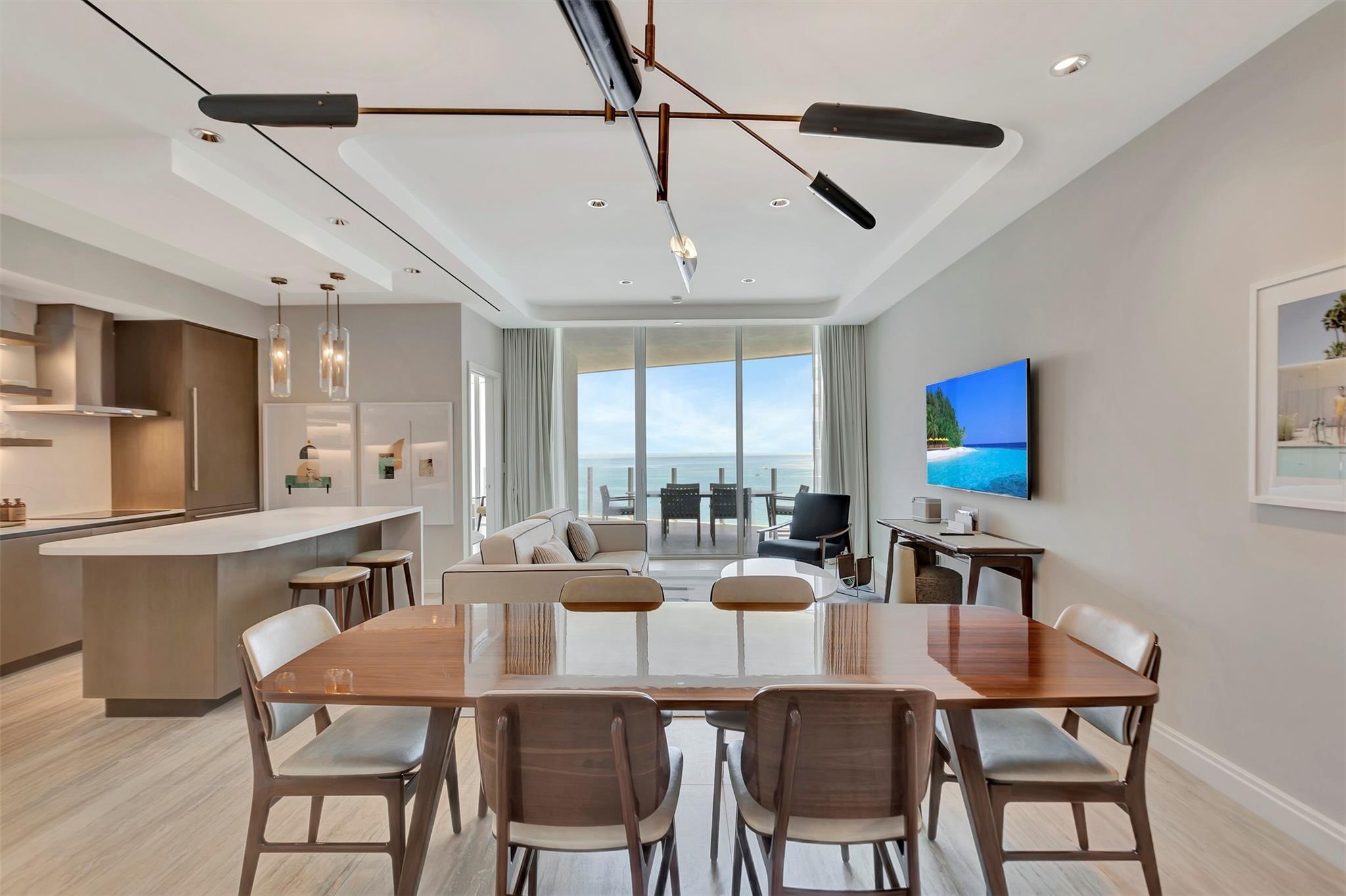 Four Seasons - Residential