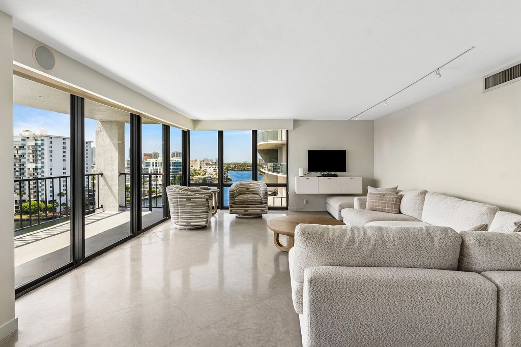 Photo of 936 Intracoastal Drive #12h, Fort Lauderdale, FL 33304 (MLS # B26050833)
