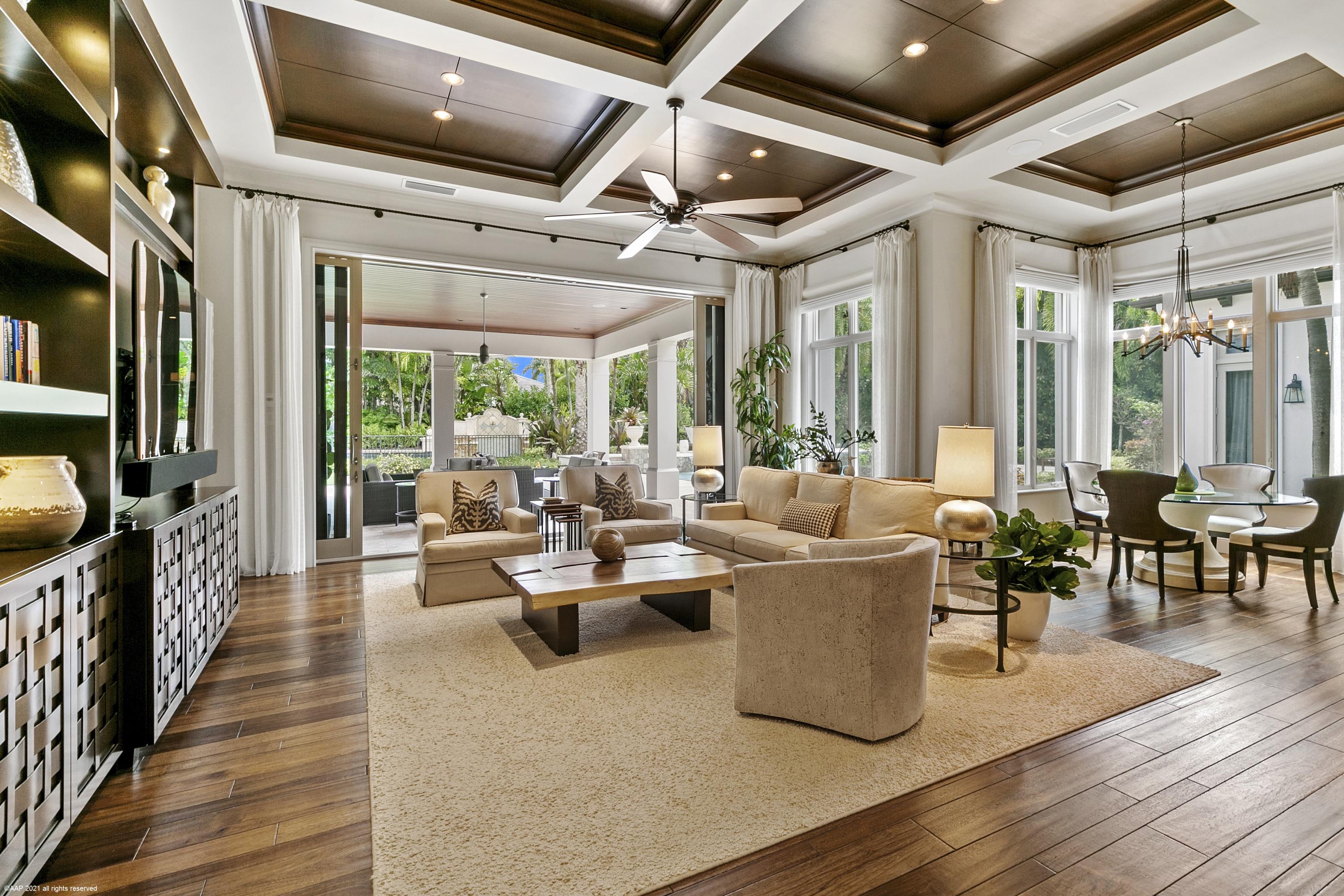 OLD PALM - Residential