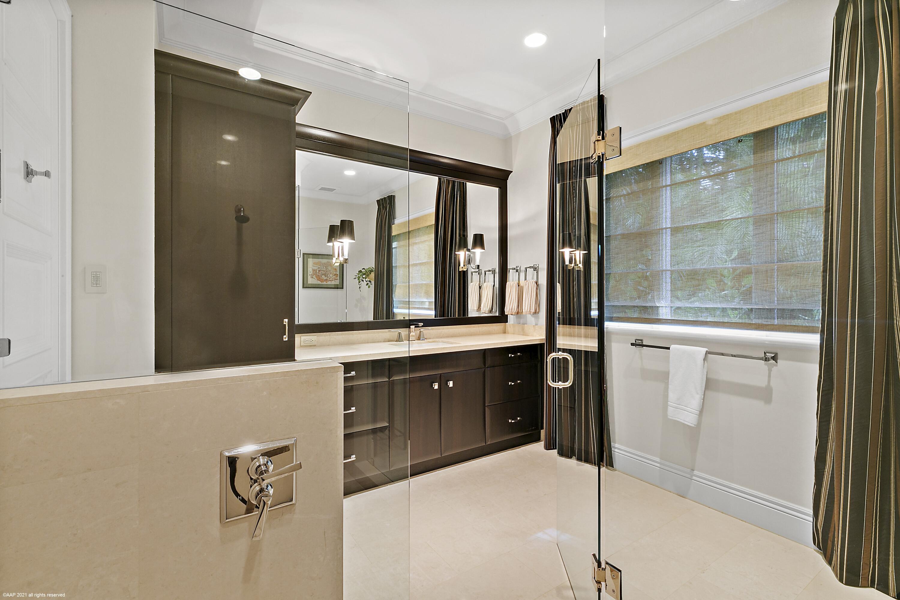 OLD PALM - Residential