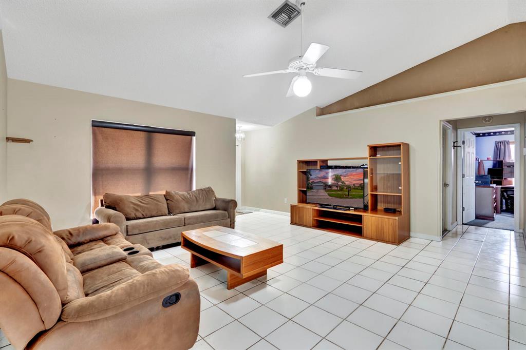 WOODLAND CREEK 1 - Residential