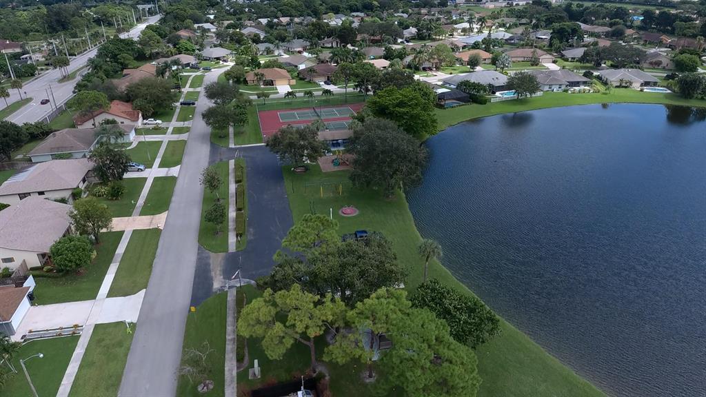 WOODLAND CREEK 1 - Residential