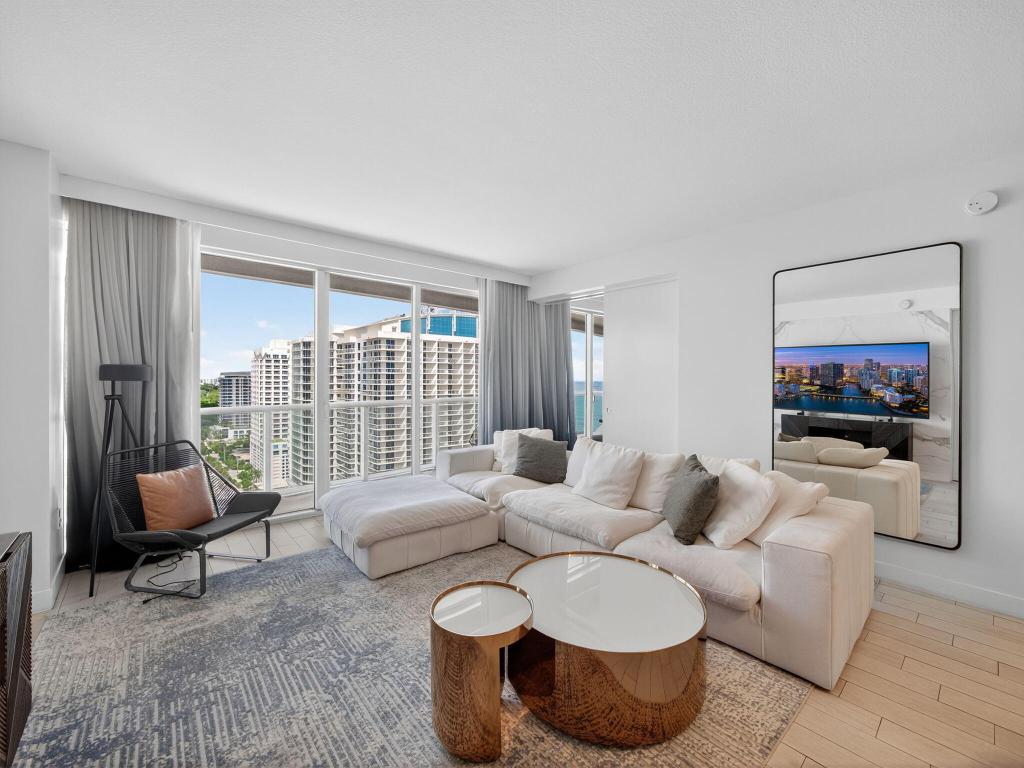 3101 Bayshore Drive Drive 2106