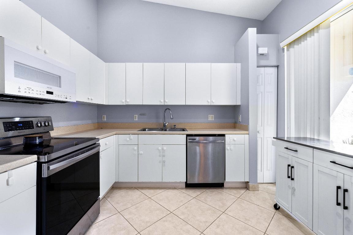 ANDROS ISLES - Residential