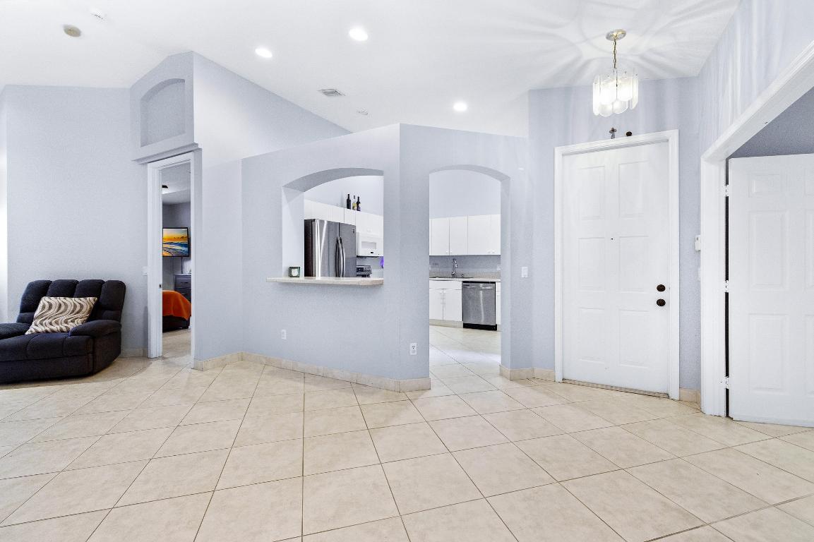 ANDROS ISLES - Residential