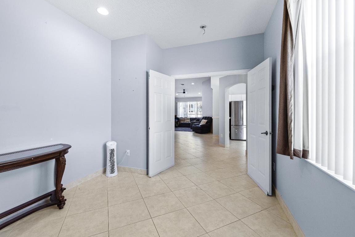 ANDROS ISLES - Residential