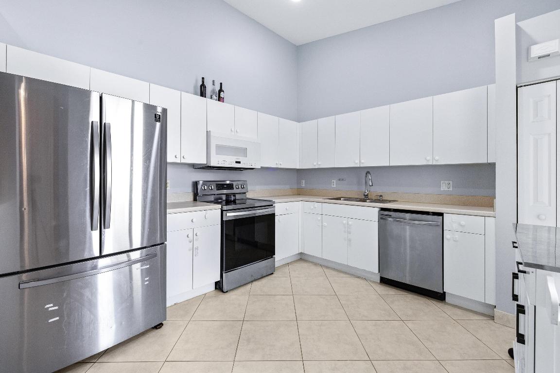 ANDROS ISLES - Residential