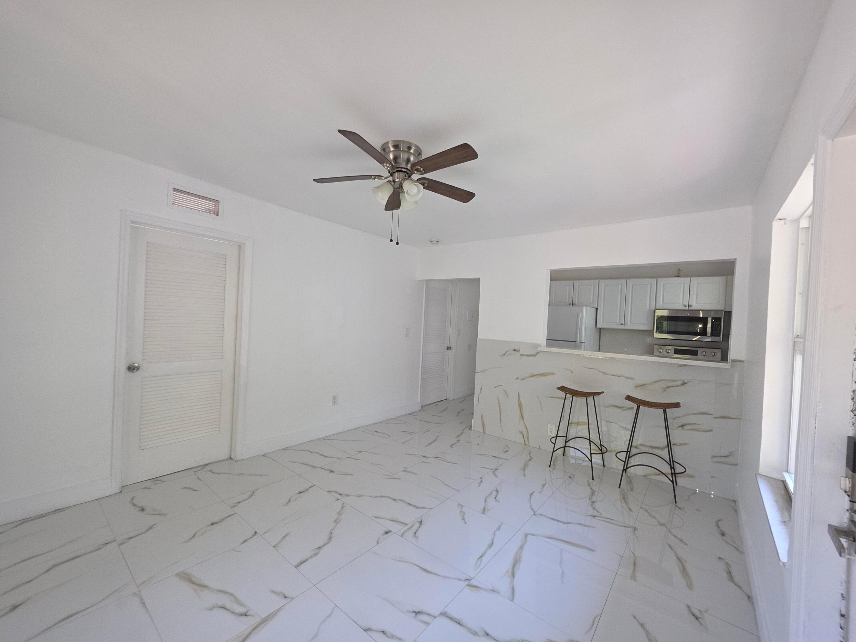 LAWRENCE ESTATES LAND COS SUB - Residential Income