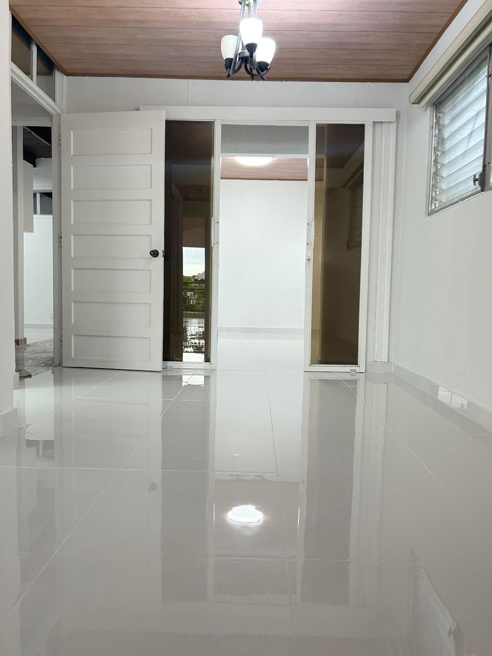 La Gloria - Residential
