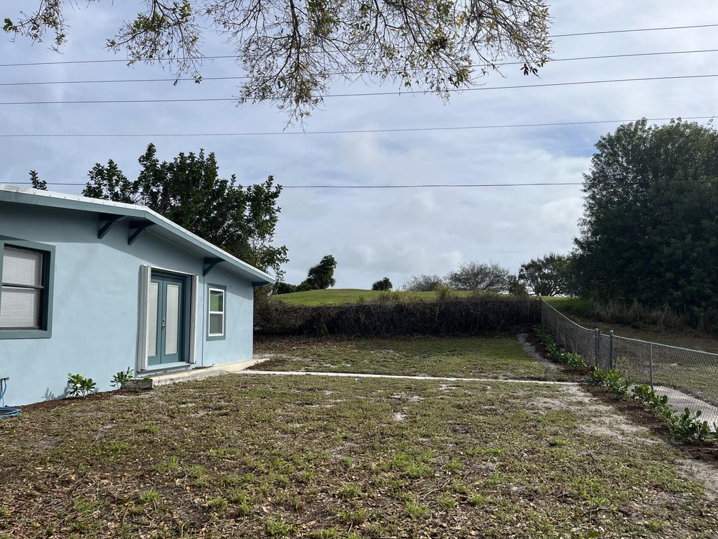 Photo of 202 Southern Avenue, Fort Pierce, FL 34950 (MLS # F10551829)