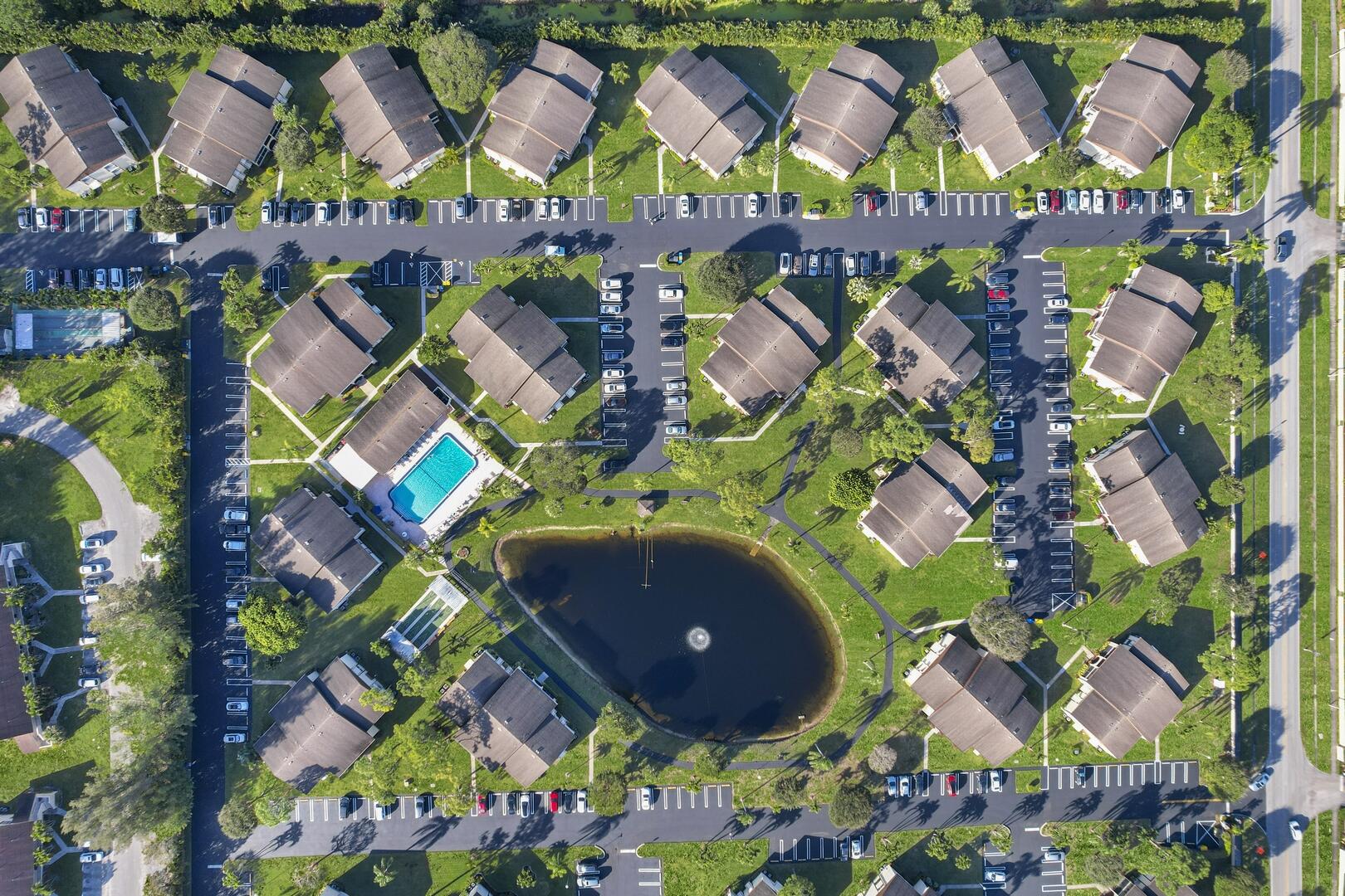 LA PINATA - Residential