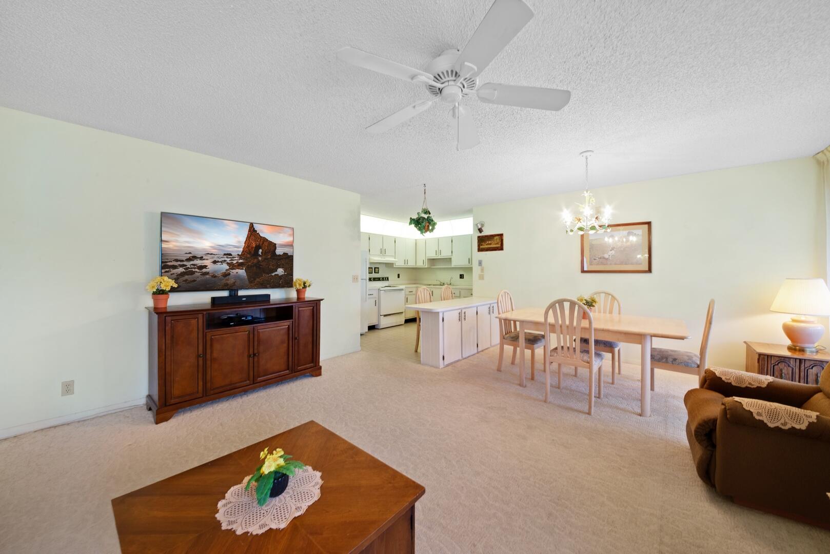 LA PINATA - Residential