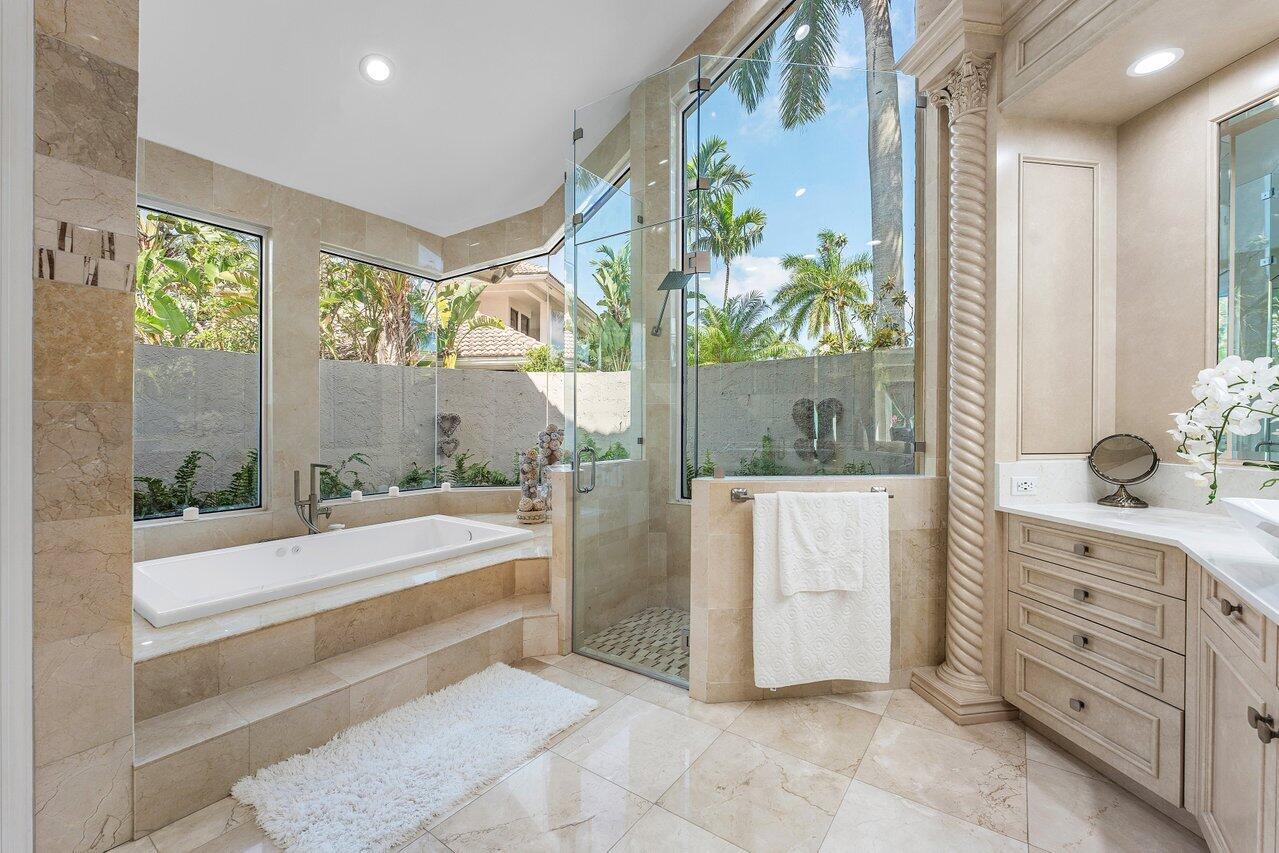 ST ANDREWS COUNTRY CLUB - Residential