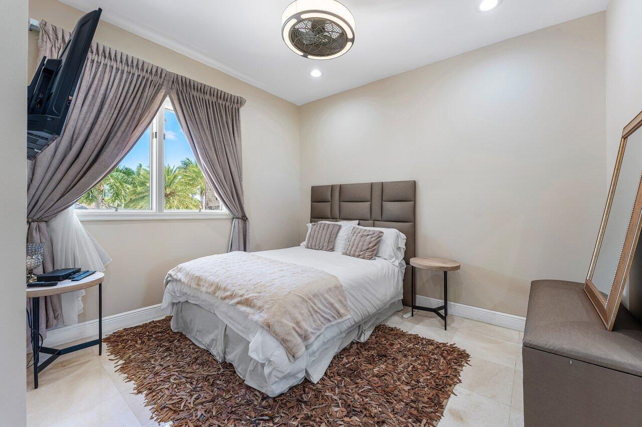 ST ANDREWS COUNTRY CLUB - Residential