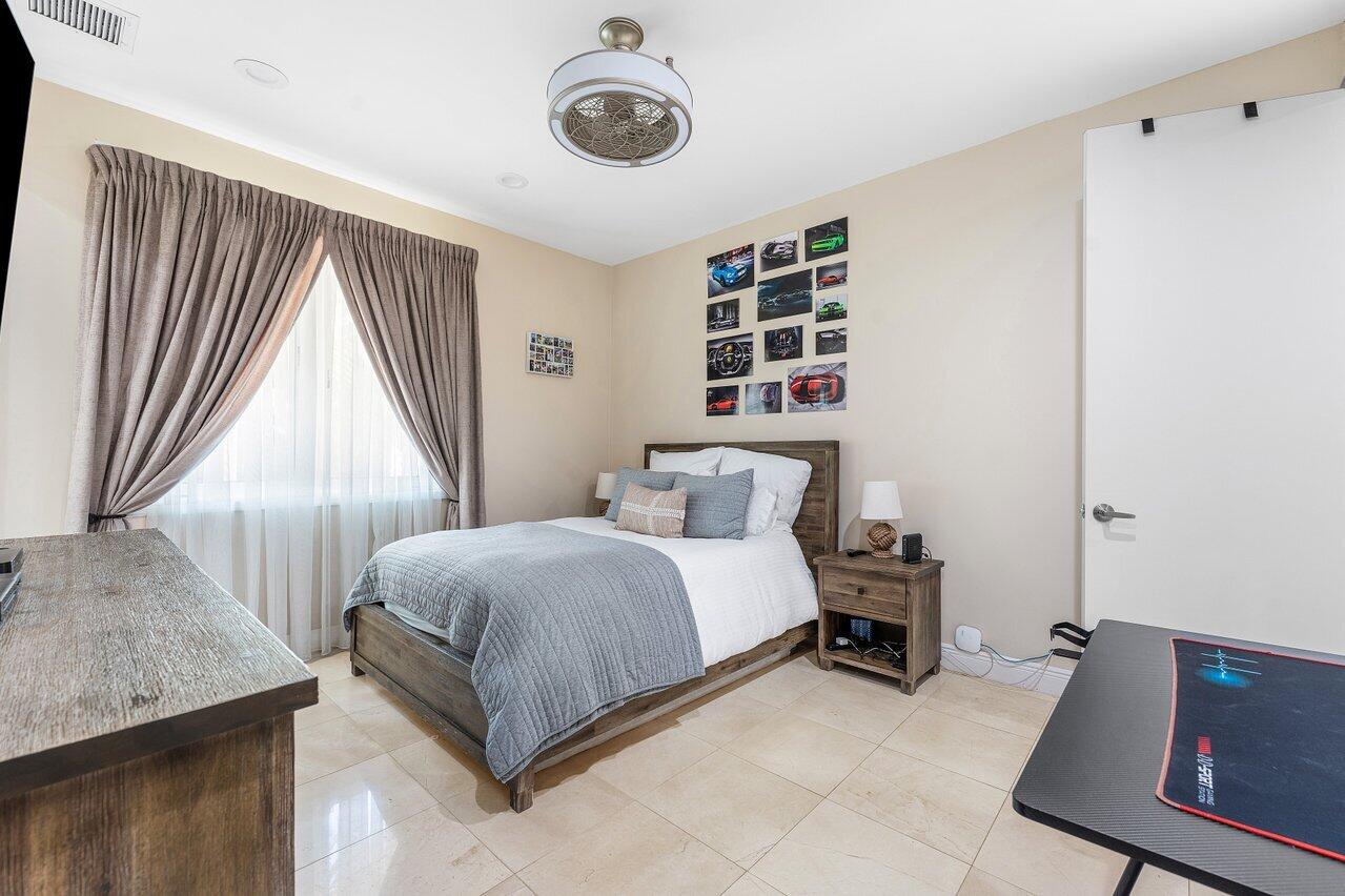 ST ANDREWS COUNTRY CLUB - Residential