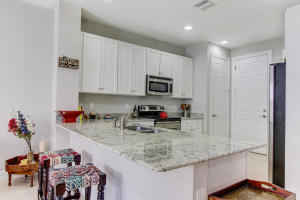 PALOMA - Residential Lease