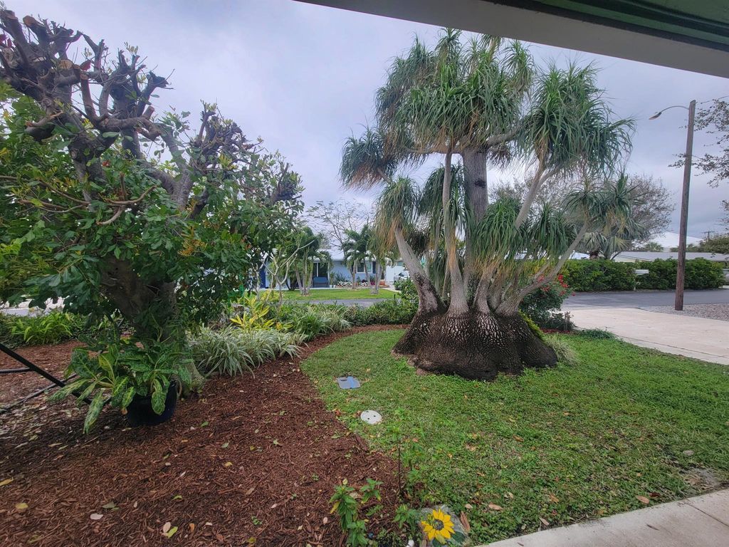 Photo of 93 SE Sailfish Lane, Stuart, FL 34996 (MLS # R10963696)